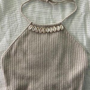 Mockni Wear womenʻs off-white-knitted top with shells-one size